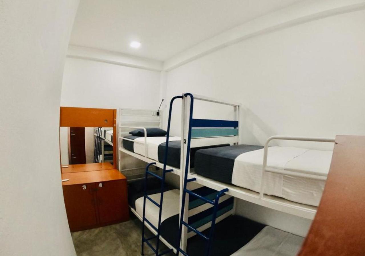 Hangover Hostels อารูกัมเบย์ ภายนอก รูปภาพ